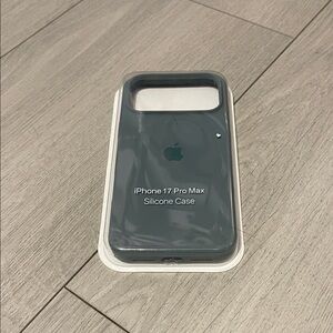 Apple iPhone 17 Pro Max Silicone Case - Teal Green